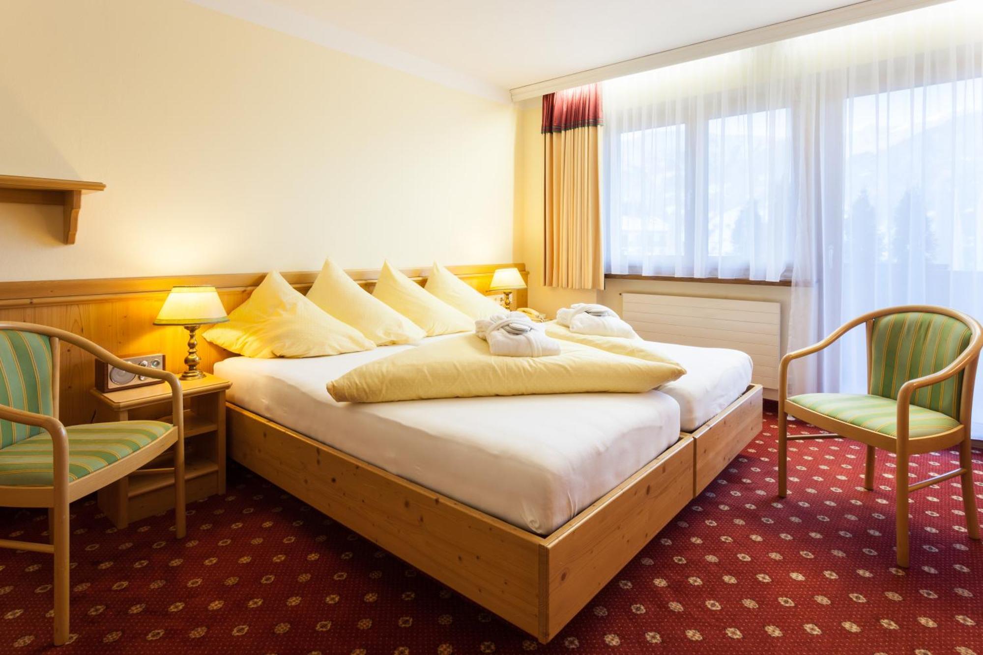 Alpen Wohlfuehlhotel Doerflwirt Хайнценберг Экстерьер фото