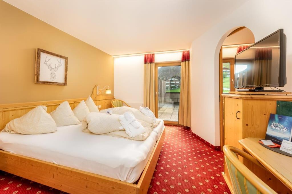 Alpen Wohlfuehlhotel Doerflwirt Хайнценберг Экстерьер фото