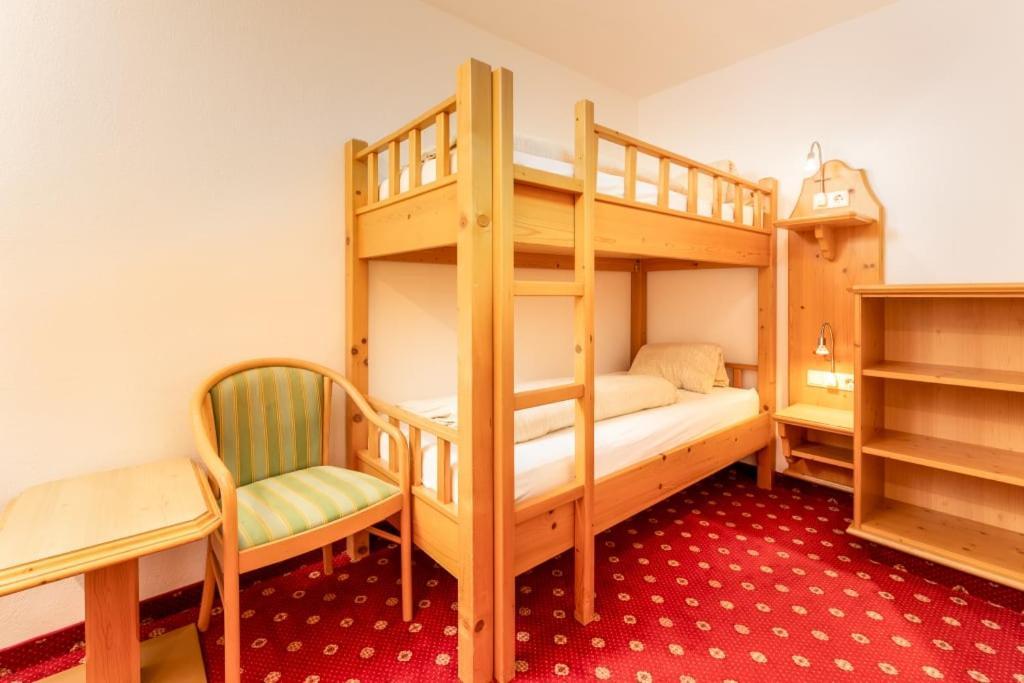 Alpen Wohlfuehlhotel Doerflwirt Хайнценберг Экстерьер фото